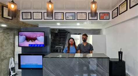 justo dental clinic